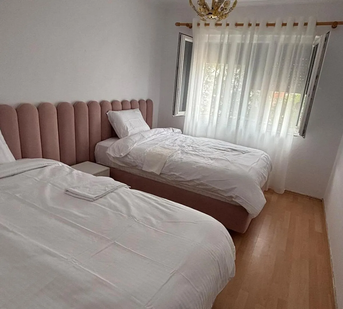Ali Demi Apartment تيرانا